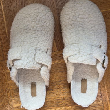 Mules fourrées blanches