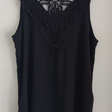 ONLY schwarzes Spitzen-Top