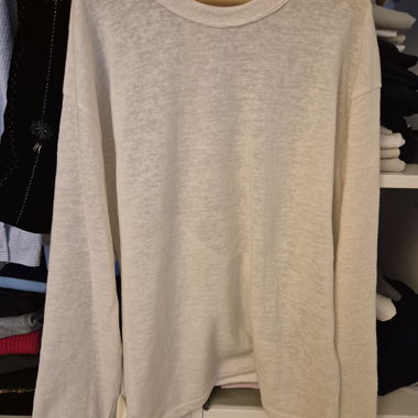 Basic white Zara heathered top