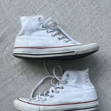 CONVERSE SNEAKERS