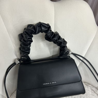 sac charles & keith