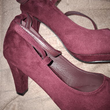 Tacchi alti bordeaux