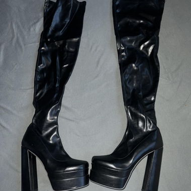 Neue Overknee Plateau-Stiefel