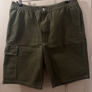 Olive Cargo Shorts, Pull&Bear