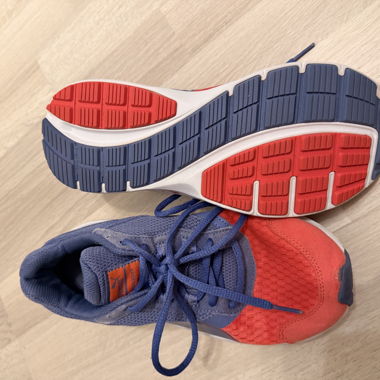Baskets de course Puma Taille 39