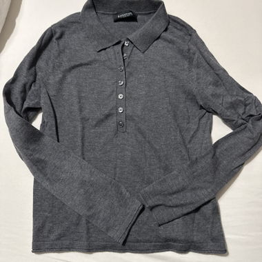 T-shirt a manica lunga con bottoni
