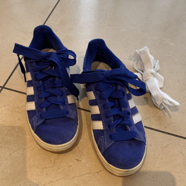 Adidas Campus 00s Semi Lucid Size 38