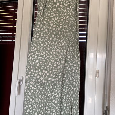 A-lot-less Floral Dress
