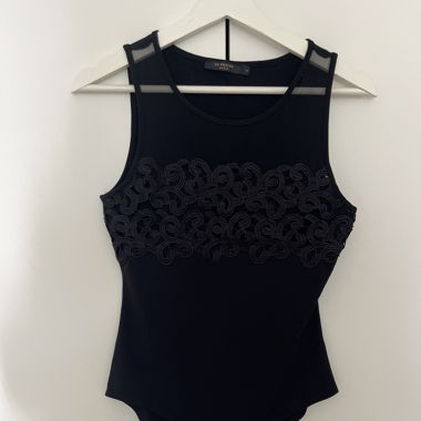 Black bodysuit mit Spitze