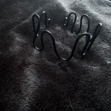 Bracelets fil de fer noir 