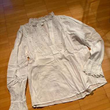 White embroidered blouse hm 