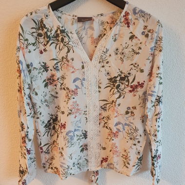 Floral Women’s Blouse