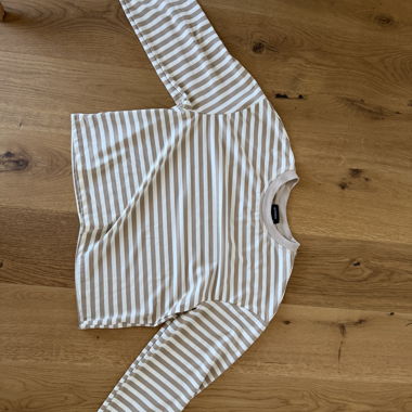 Gestreiftes Langarmoberteil