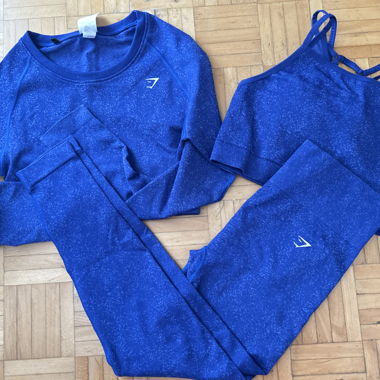 Ensemble de sport en bleu