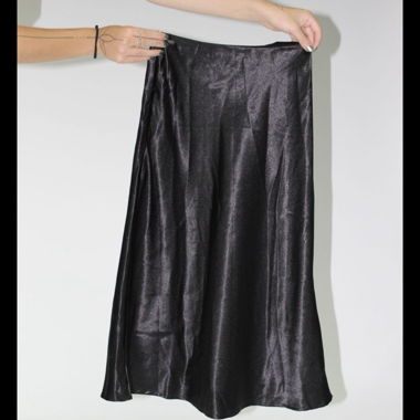 Jupe midi en satin taille S