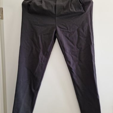 Pantalon en tissu noir