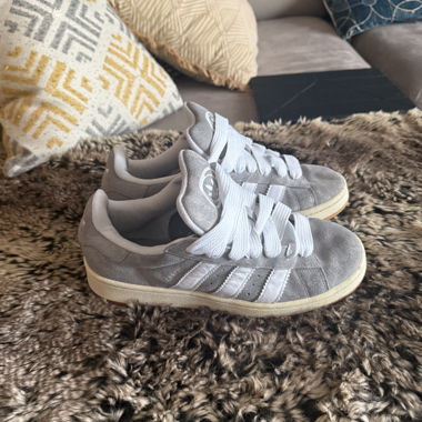 Adidas Campus