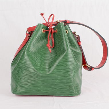 Sac à bandoulière Louis Vuitton Epi Petit Noé en cuir vert (authentique)