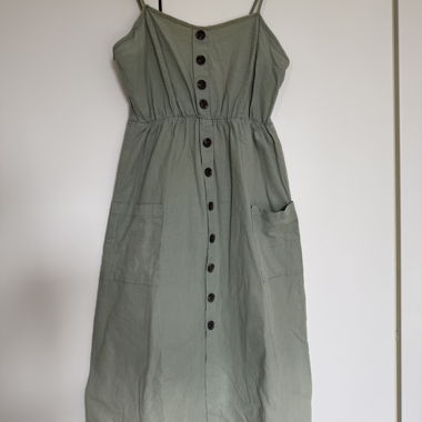 Hellgrünes Sommerkleid mit Knopfleiste M