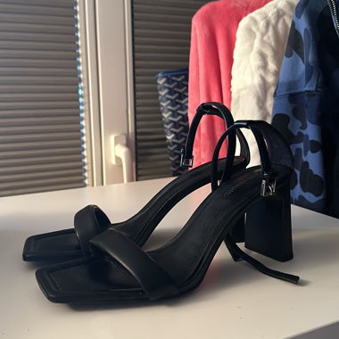 Eckige Pumps