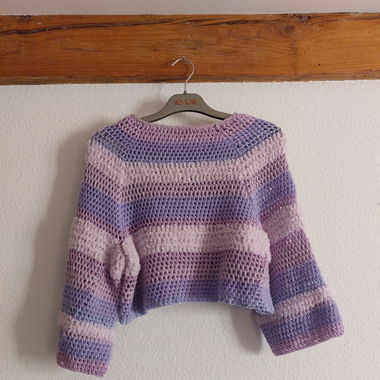 Lila Häkelpullover Selbstgemacht