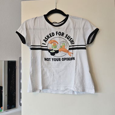 T-shirt col raglan graphique sushi