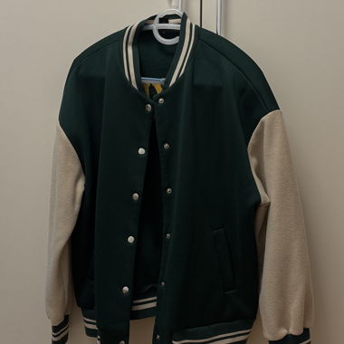 Varsity Jacke gruen-beige