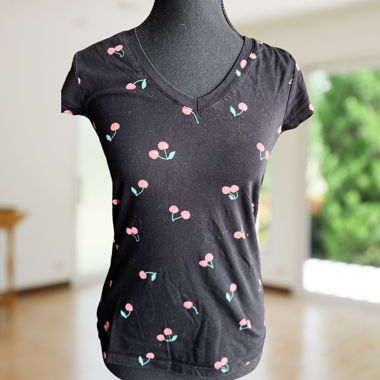 Top mit Cherry Print