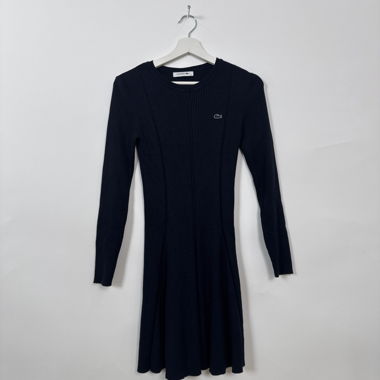 Robe Lacoste en maille côtelée
