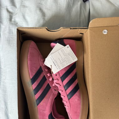 Adidas Gazelle Rose neuf 
