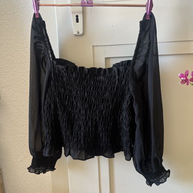 Blouse black smocked