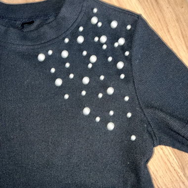 T shirt mit Perlen