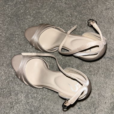 Sandali eleganti beige – Taglia 38, nuovi