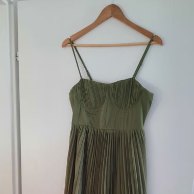 Grünes Kleid