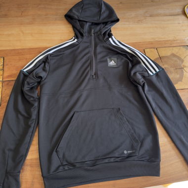 Adidas Pully mit Kapuze 