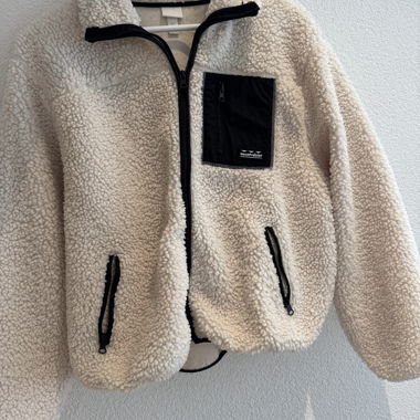 Eggshell fleece jacket by h&m size medium