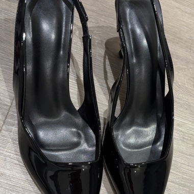 Black patent pumps