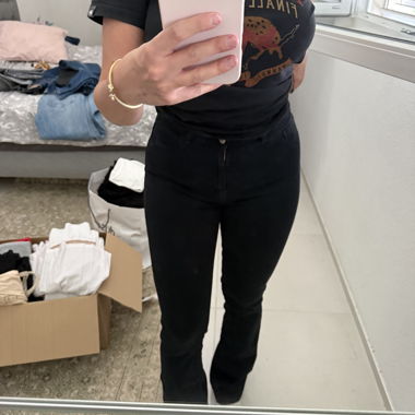 Black Women’s Pants