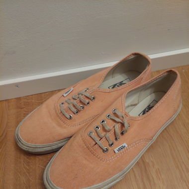 Beach-Vibe Vans korallfarbig