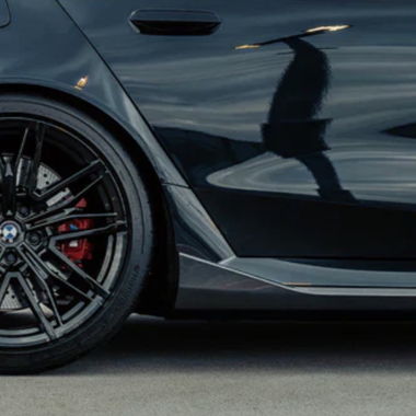 BMW M5 G90 carbon side skirts