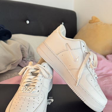 Nike Air Force 1 Low '07 SE Just Do It Triple Weiß