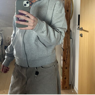 graue Stoffjacke