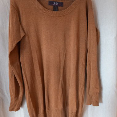 Caramel brown fine-knit sweater