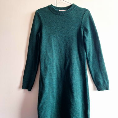 Smaragdgrünes Strickkleid