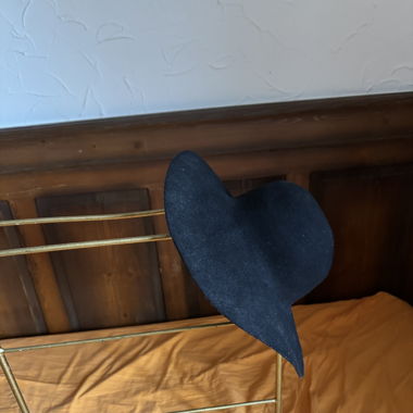 Vintage American Apparell Hut