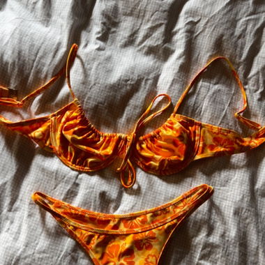 kulani kinis bikini
