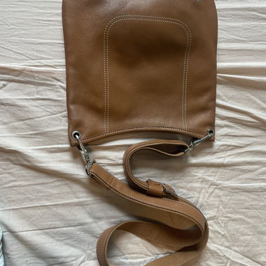 Sac a bandoulière vintage  longchamp beige 