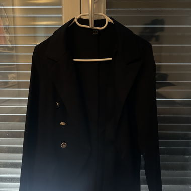 Eleganter schwarzer Shein-Blazer