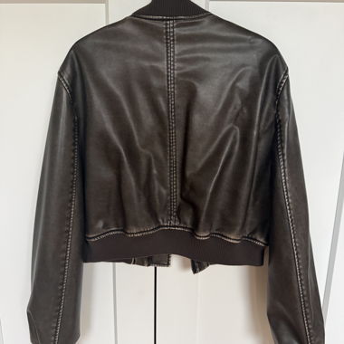 Braune Kunstleder-Bomberjacke