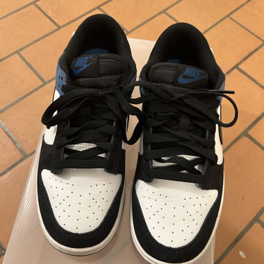 Baskets Nike pointure 37,5